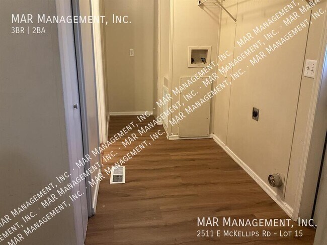 Building Photo - 2511 E McKellips Rd