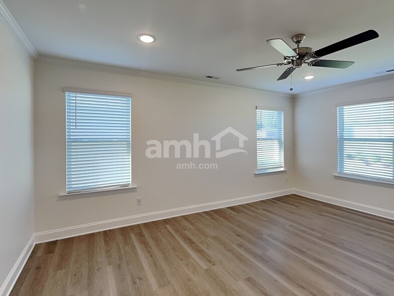 Building Photo - 3508 Lincoln Hts Ln