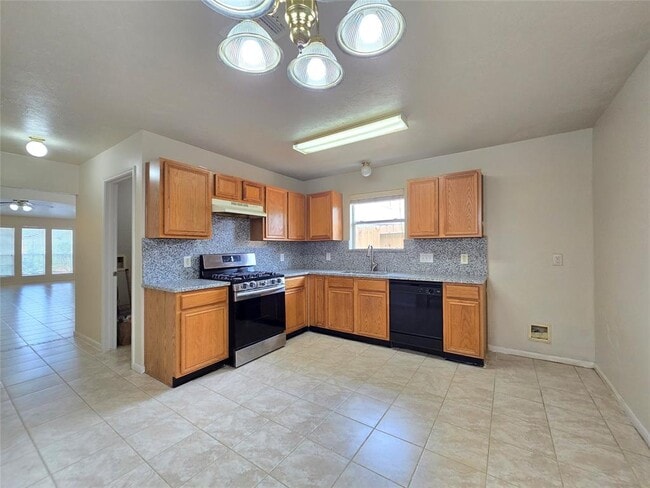 Building Photo - 4011 Lone Dove Ct
