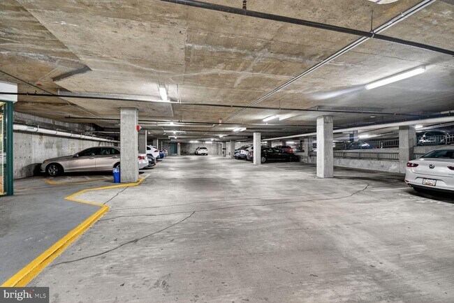 Building Photo - 11700 Old Georgetown Rd