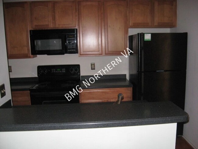 Building Photo - 12155 Penderview Terrace