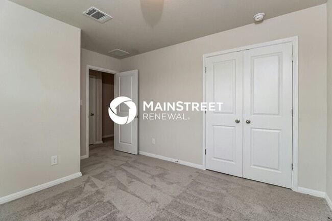 Building Photo - 3 Bedroom Pet-Friendly Home in Hutto, TX w...