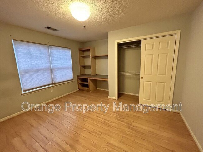 Building Photo - 1601 Harts Ridge Dr