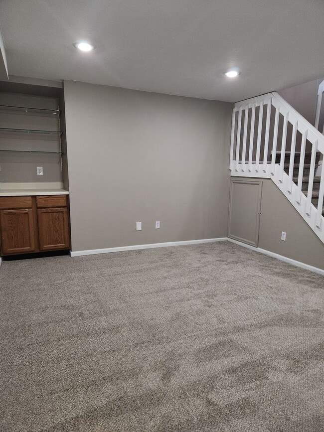 Building Photo - Beautiful Townhome at Monterey Community in Centennial!