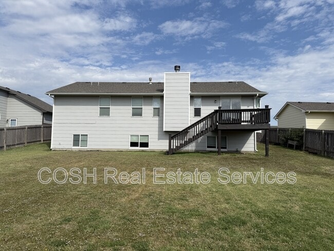 Building Photo - 816 S Longbranch Dr