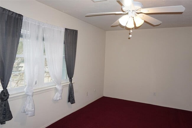 Building Photo - 1525 Ramada Dr