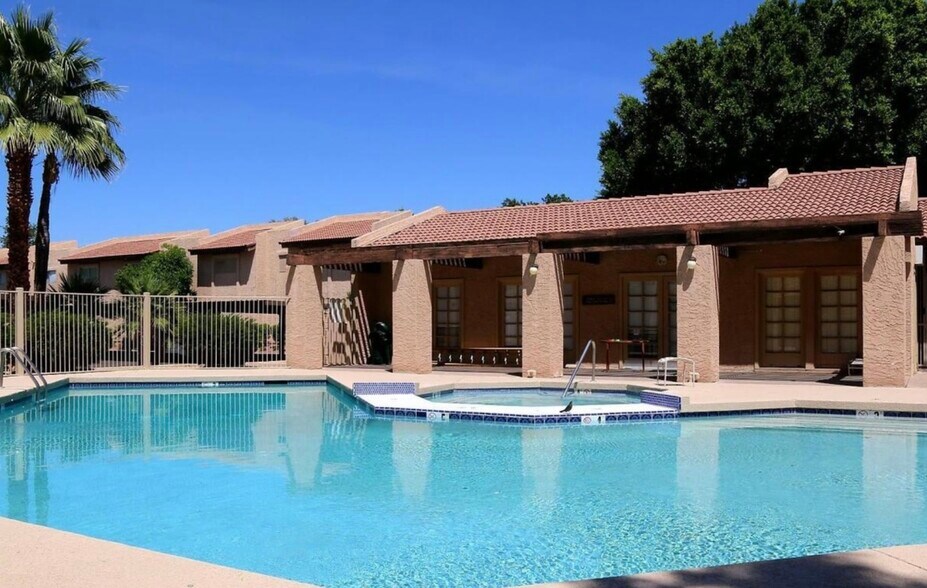 Building Photo - 520 N Stapley Dr