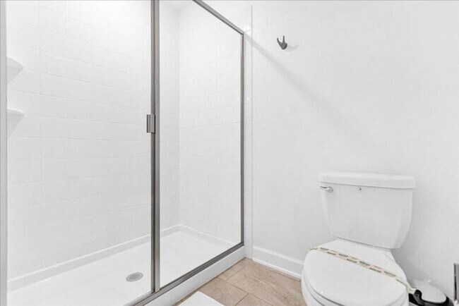 Building Photo - 9052 Sommerset Hills Dr