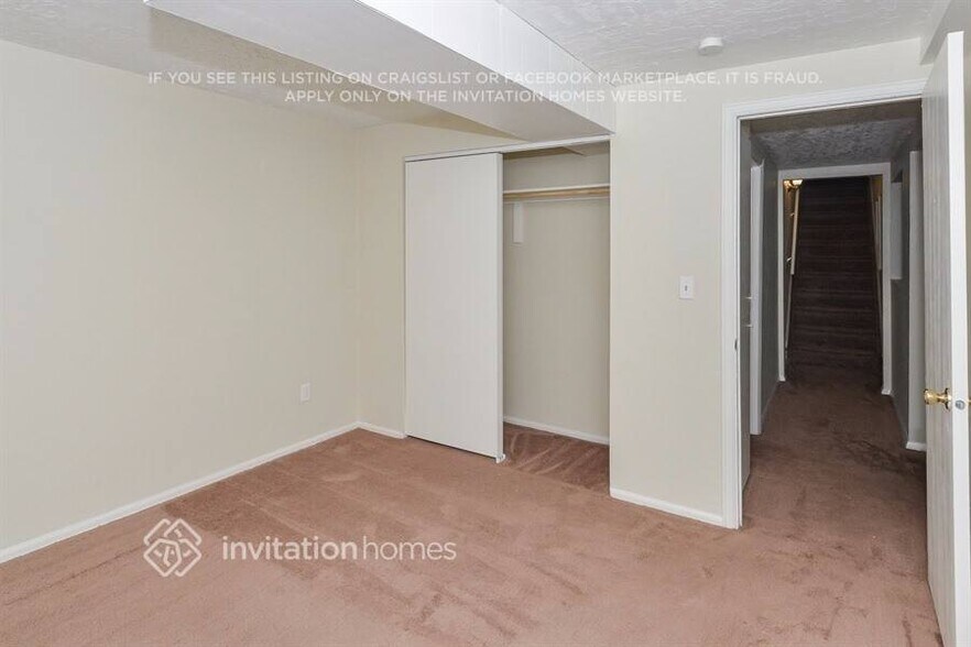 Building Photo - 4518 Wordsworth Cir S