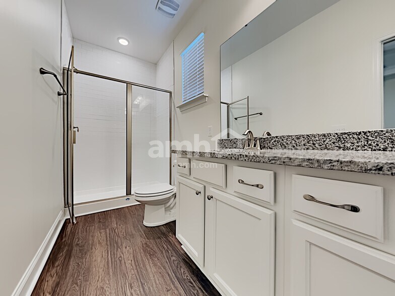 Building Photo - 406 Ronter Ct