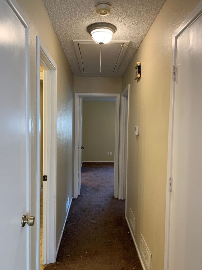 Building Photo - Cute duplex in NW Lubbock