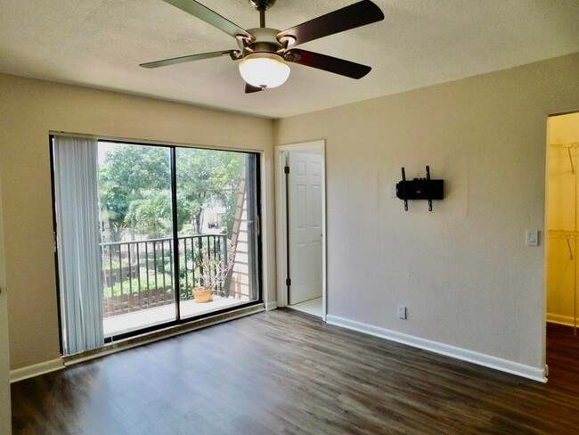 Master Bedroom - 4155 Turnberry Cir