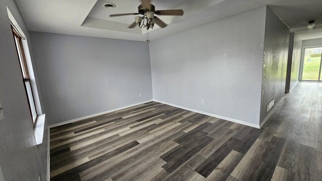 Building Photo - Gilbert 4