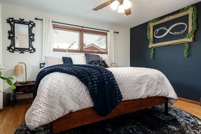 Building Photo - 3 Bedroom 2 Bathroom Home in Turner School District