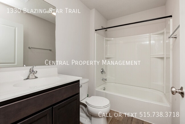 Building Photo - 1330 Blazing Star Dr