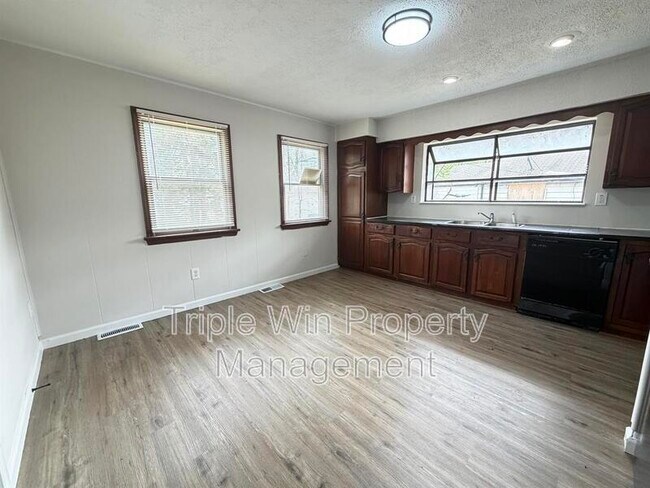 Building Photo - 10508 Druid Dr