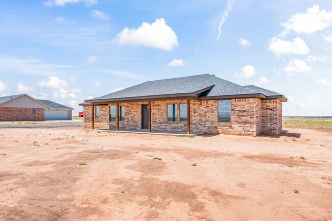 Building Photo - New Construction Home In Slaton ISD!