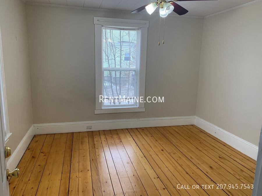 Building Photo - 144 Forest Ave