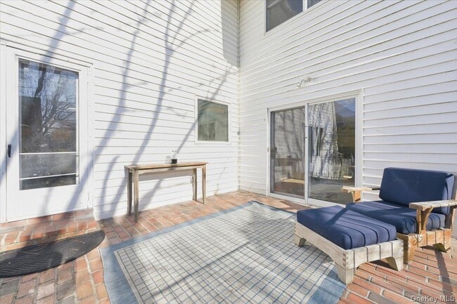 Building Photo - 1495 Bay Blvd