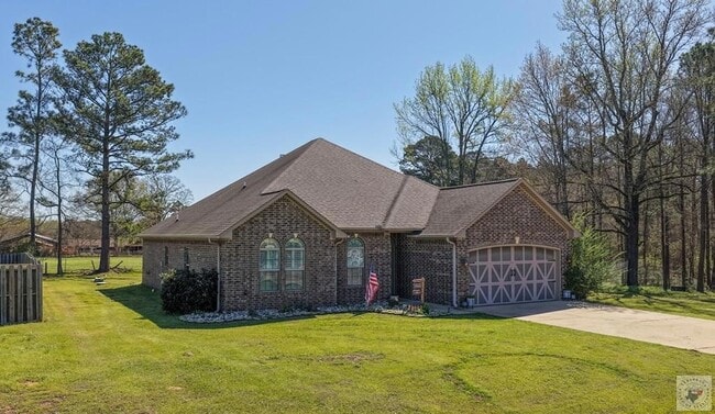 Building Photo - 181 Red Springs Rd