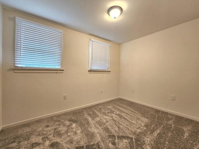 Building Photo - 4802 Treasure Ct