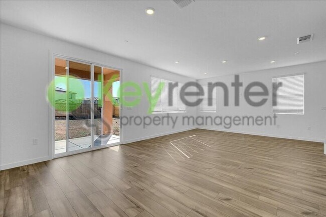 Building Photo - 2061 Hesperian Dr