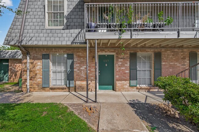 Building Photo - 8931 Gaylord Dr