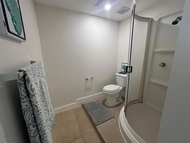 Building Photo - 3517 Garfield Dr