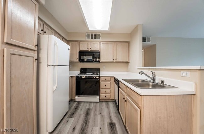 Building Photo - 3101 Casey Dr