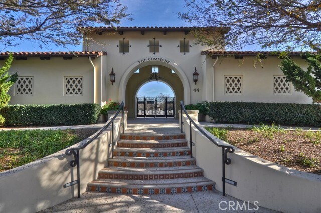 Building Photo - 119 Reunion