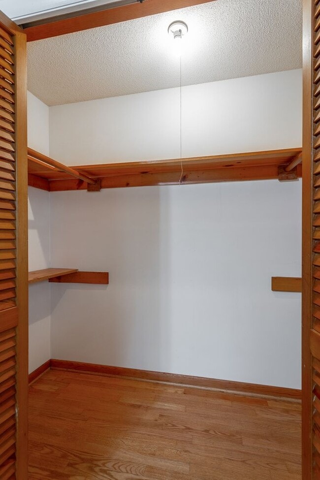 Building Photo - 3 Bedroom · 2 Bath Home in East Brainerd Near Hamilton Place