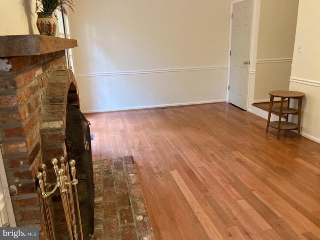 Building Photo - 15505 Villisca Terrace