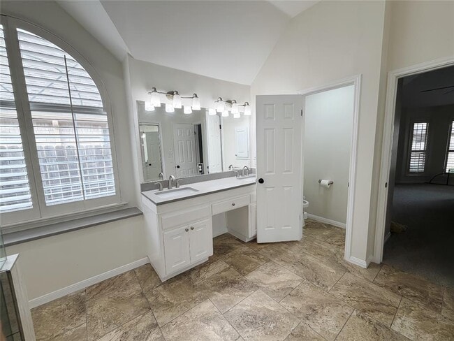 Building Photo - 1101 Old Ml Rd