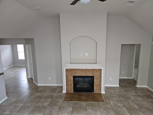 Building Photo - 5003 Colony Hurst Trail