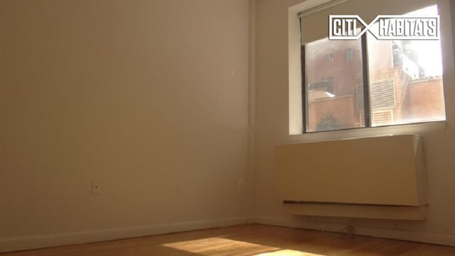 Building Photo - Soho Abbey, The