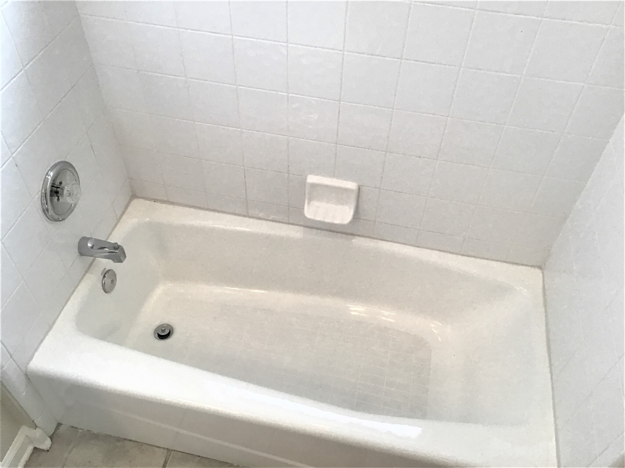 Building Photo - 587 Oakmont Dr