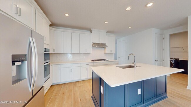 Building Photo - 156 Latham Dr