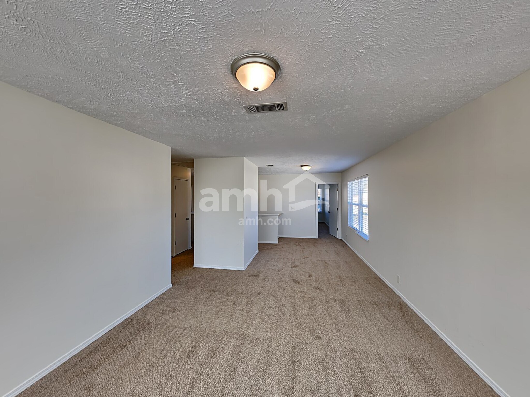 Building Photo - 1008 Montrose Dr