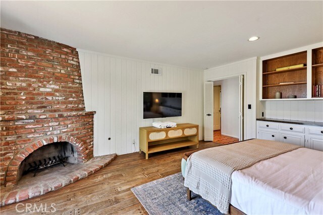 Building Photo - 7161 Grasswood Ave