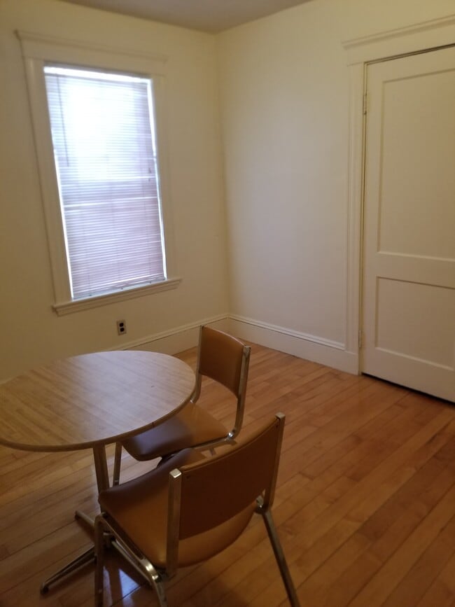 Building Photo - 53A Magnolia St