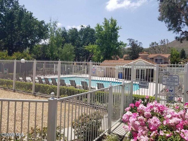 Building Photo - 491 Novara Way