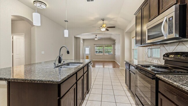 Building Photo - 6026 Cielo Ranch