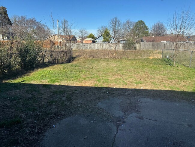 Building Photo - Jackson Street Duplex's