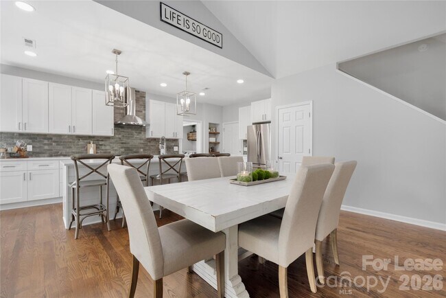 Building Photo - 150 State Park Rd