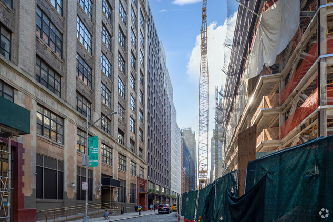 Building Photo - The Maverick