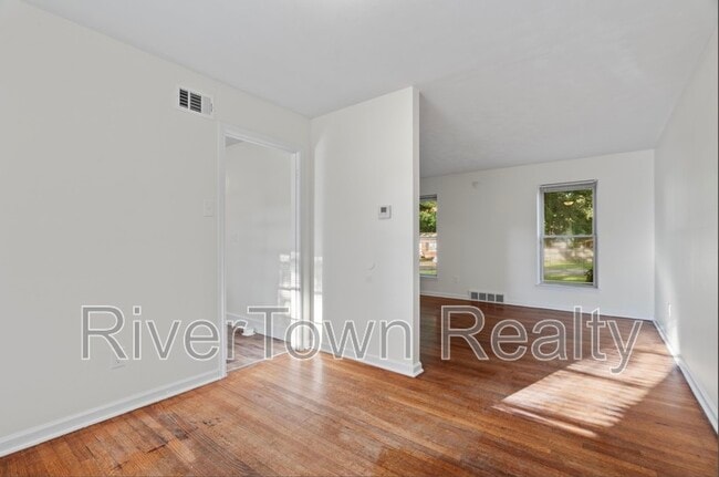 Building Photo - 4867 Haleville Rd