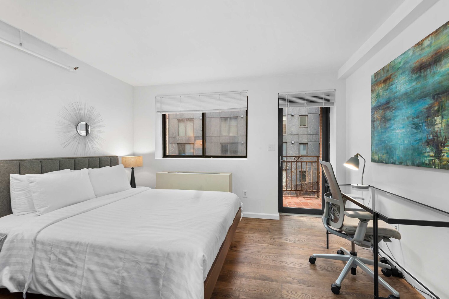 Building Photo - 140 W 19th St