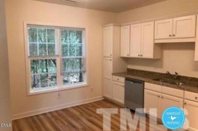 Building Photo - 136 Sunnyview Ln