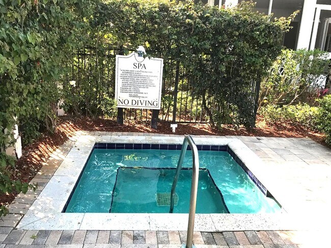 Building Photo - 3rd Floor Condo; Gated Community; Resort S...