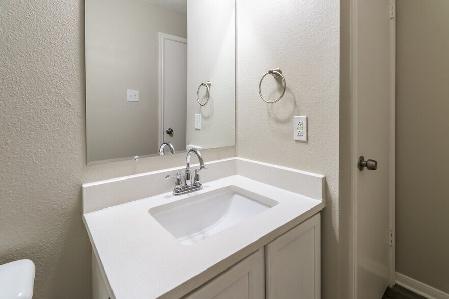 Building Photo - 3209 Elizabeth Anne Ln